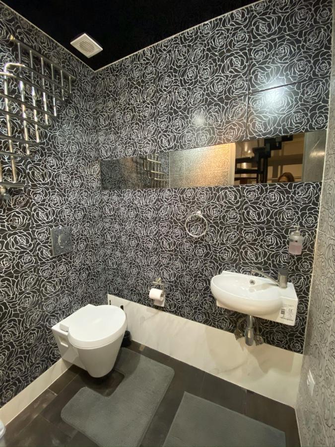 Apt In The Center Of The Town Near The Opera House Appartement Lviv Buitenkant foto